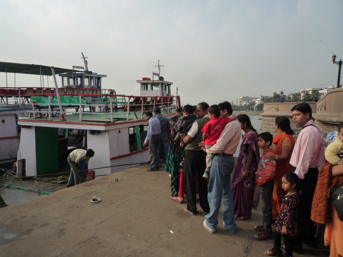 Elephanta caves02